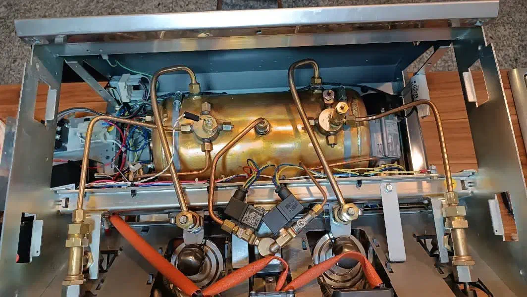 دستگاه اسپرسو ساز صنعتی|کافیشاپ و رستوران|رشت, نیکمرام|دیوار