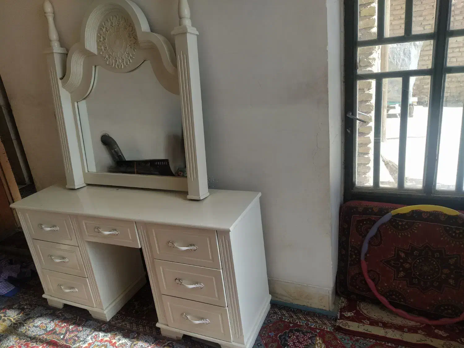 میز آرایش|تخت و سرویس خواب|سیرجان, |دیوار