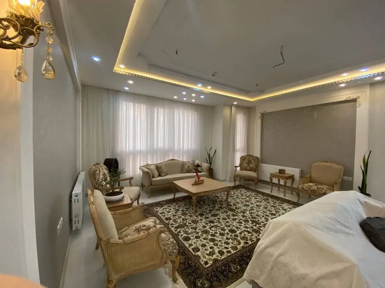 فروش آپارتمان ۱۳۰ متری ۳ خواب|فروش آپارتمان|مشهد, کوشش|دیوار