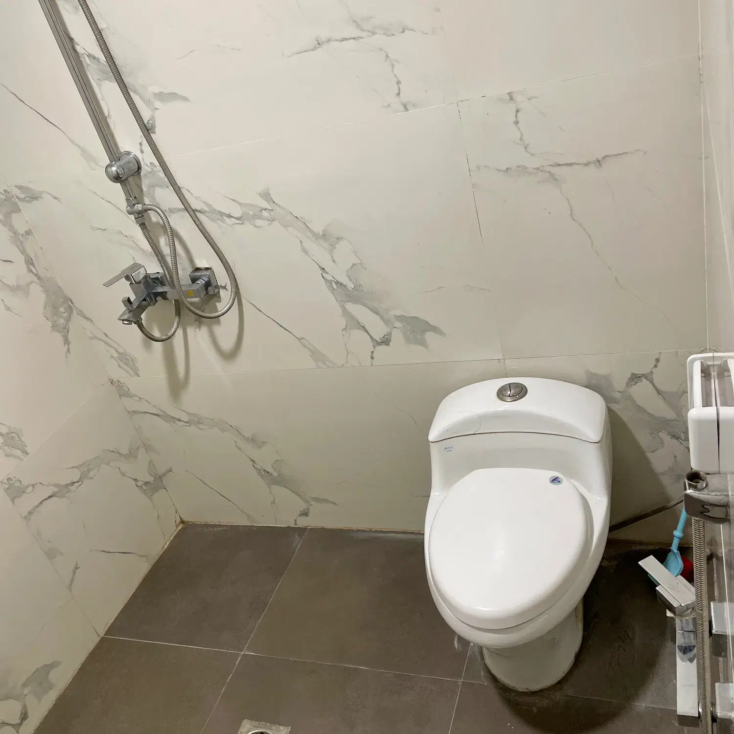 ۱۰۰متر آپارتمان مبله ویو ابدی اجاره ماهانه ماهیانه