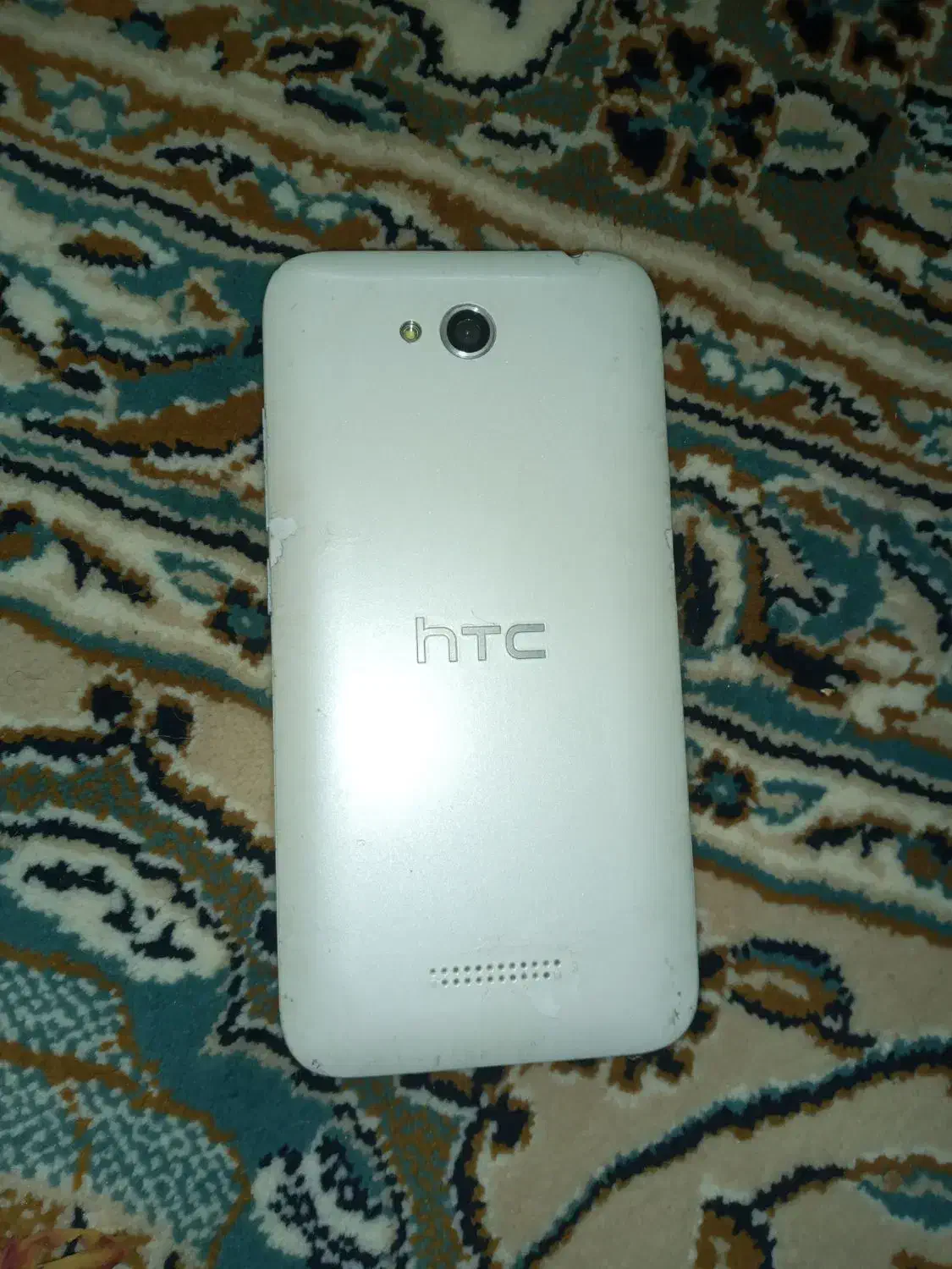 HTC تمیز روشن میشه بالا نمیاره تفوافقی|موبایل|تهران, دولاب|دیوار
