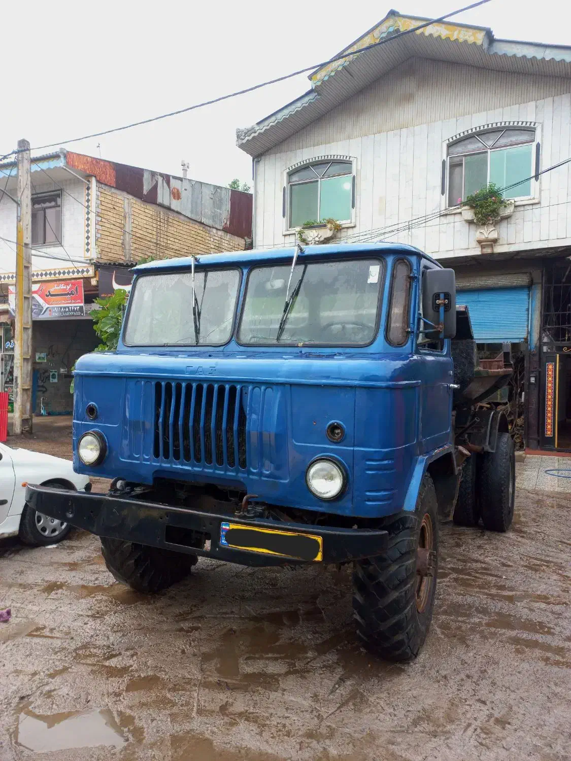 قطعات کامیون های روسی و آمریکایی|قطعات یدکی و لوازم جانبی|کومله, |دیوار