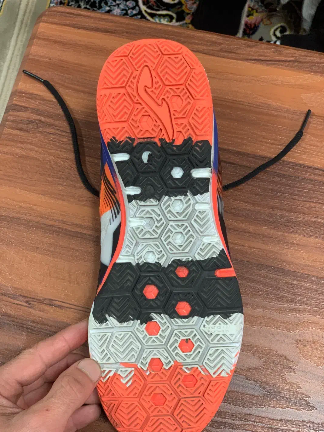 کفش فوتسال|تجهیزات ورزشی|آستارا, |دیوار