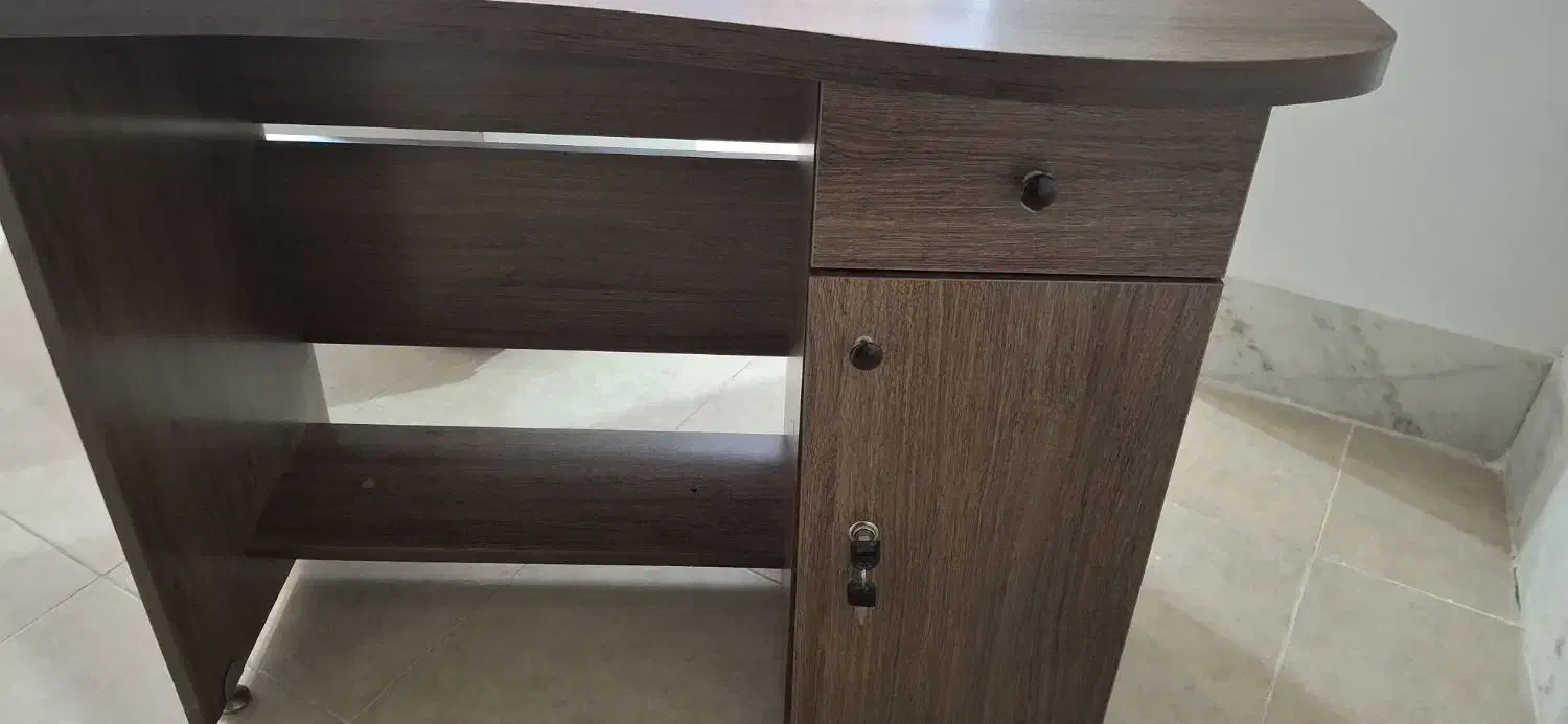 میز کامپیوتر|میز تحریر و کامپیوتر|اسفراین, |دیوار