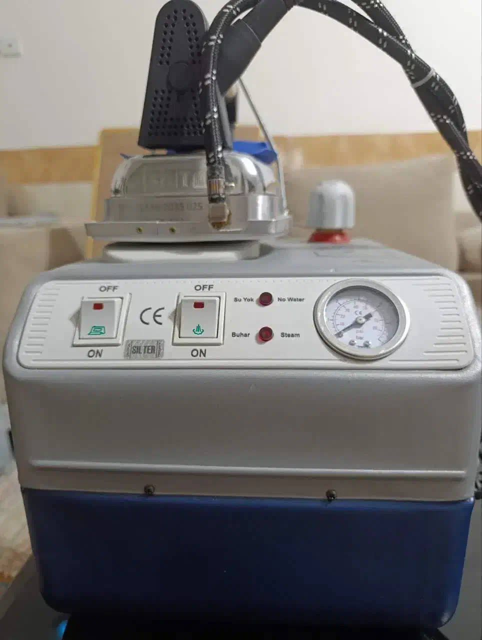 اتو سیلور و چرخ سردوز|اتو و لوازم اتو|بیرجند, |دیوار