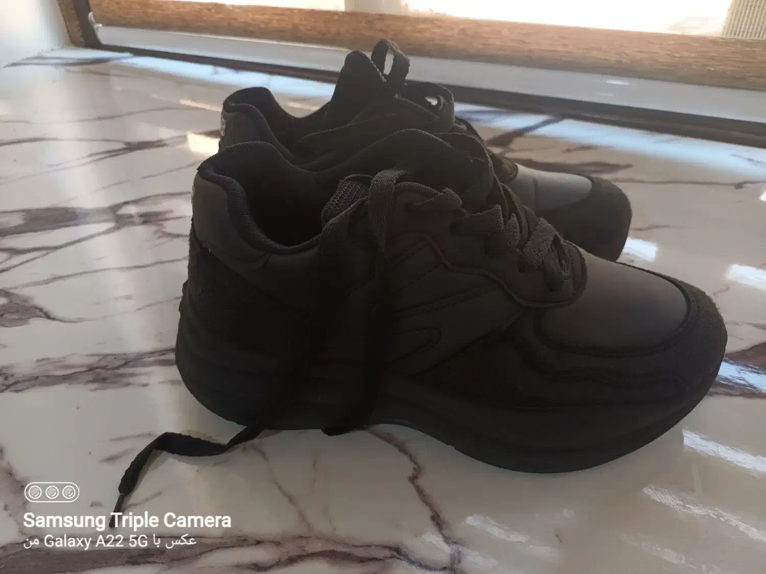 کتونی و کت شلوار لی|لباس|نسیمشهر, |دیوار