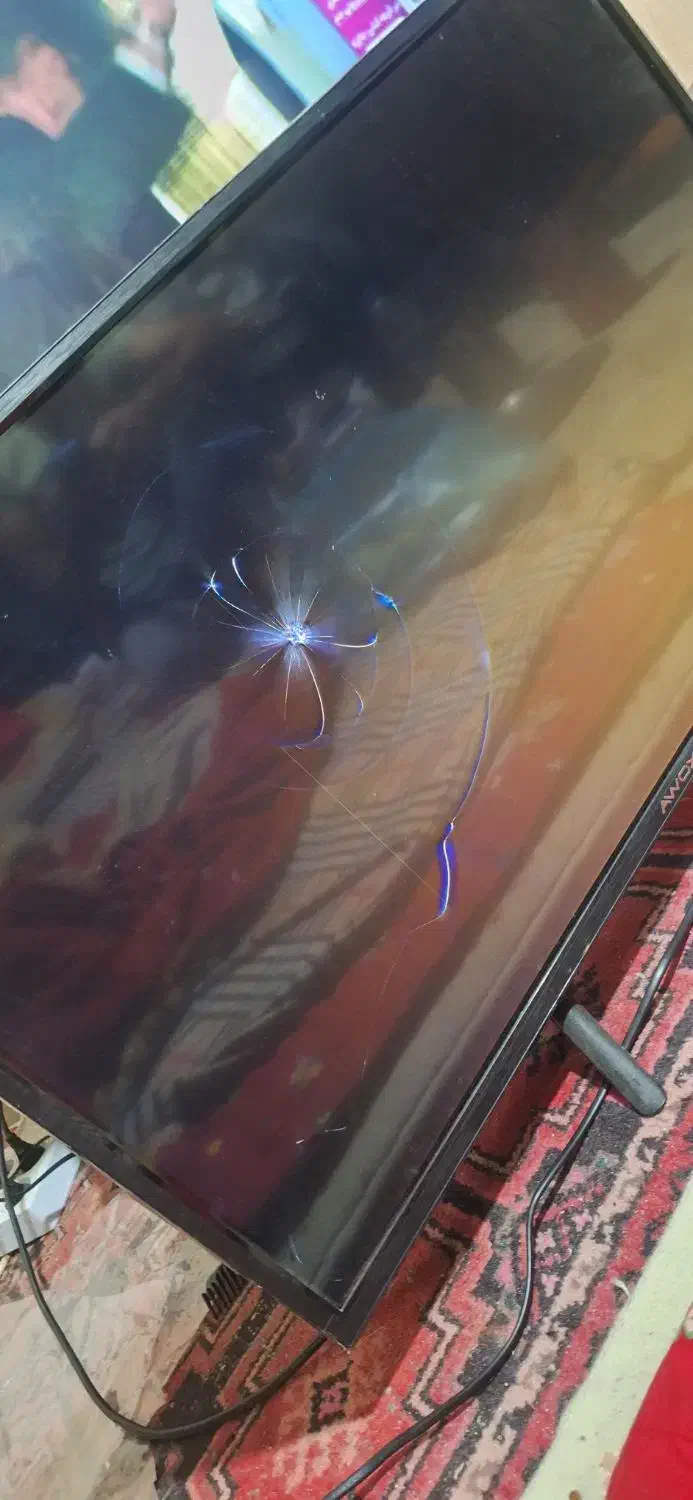 تلویزوین ۳۲ اوکس پنل شکسته|تلویزیون و پروژکتور|وحیدیه, |دیوار