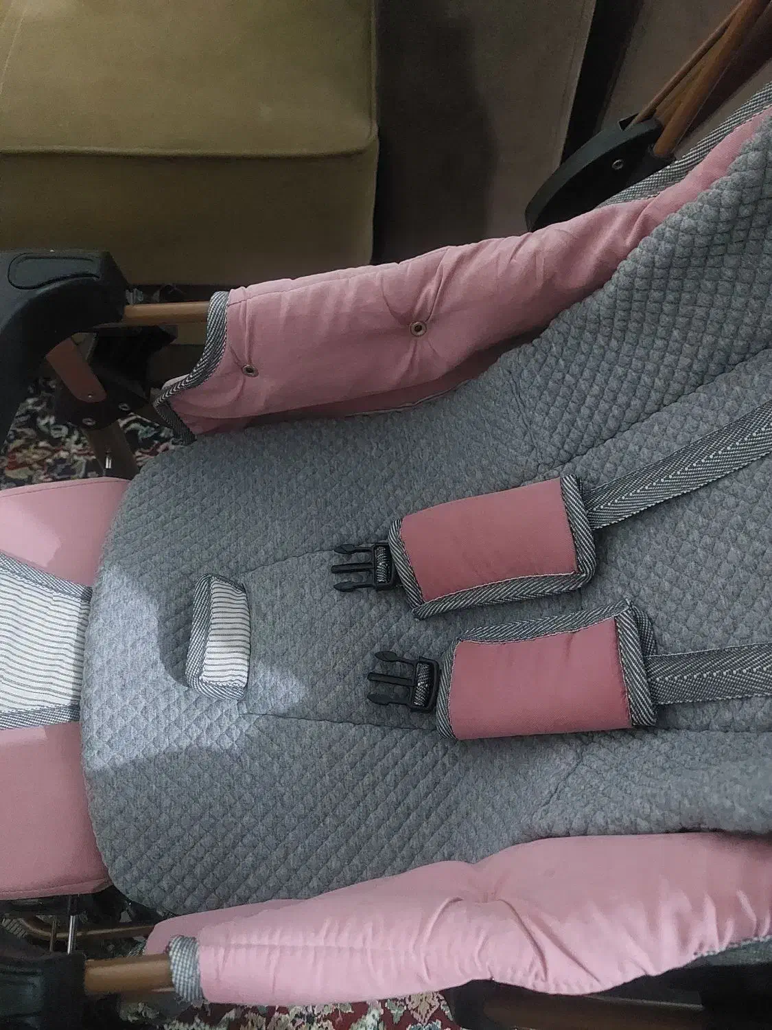 کالسکه خارجی بسیار تمیز و محکم|کالسکه و لوازم جانبی|کرمان, |دیوار