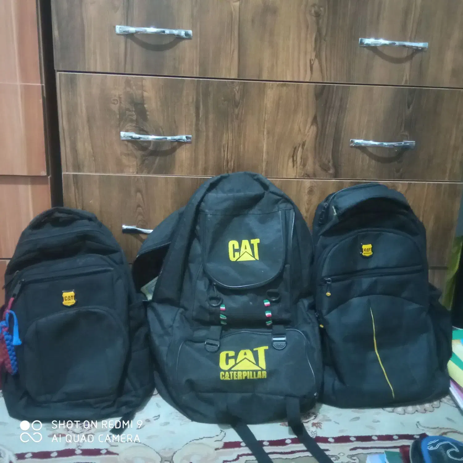 کیف مدرسه در حد دویست|کیف، کفش، کمربند|گلستان (تهران), |دیوار