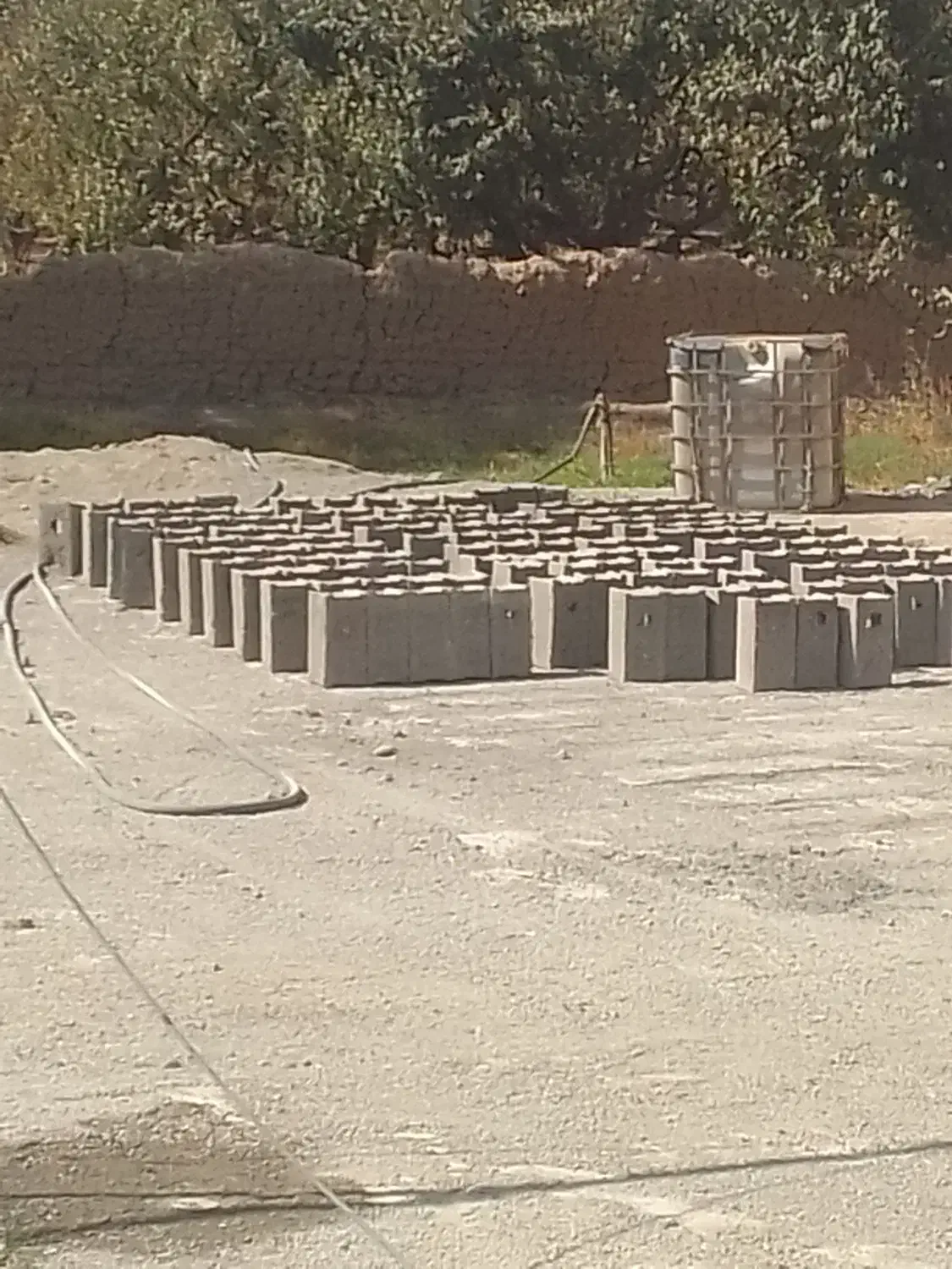 بلوک سیمانی۲۰در۴۰سنگین اقدسیه|مصالح و تجهیزات ساختمان|کرج, کمال‌شهر|دیوار