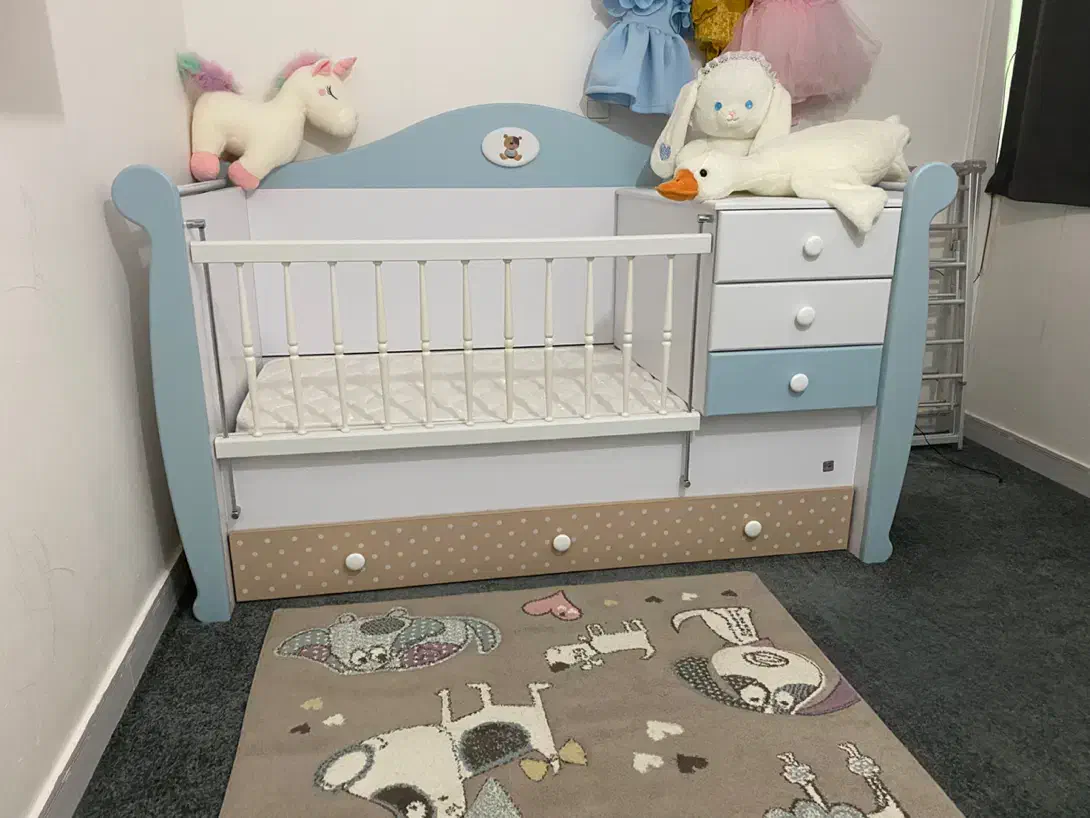 تخت و کمد کودک تم آبی سفیدخرس|تخت و سرویس خواب|قشم, |دیوار