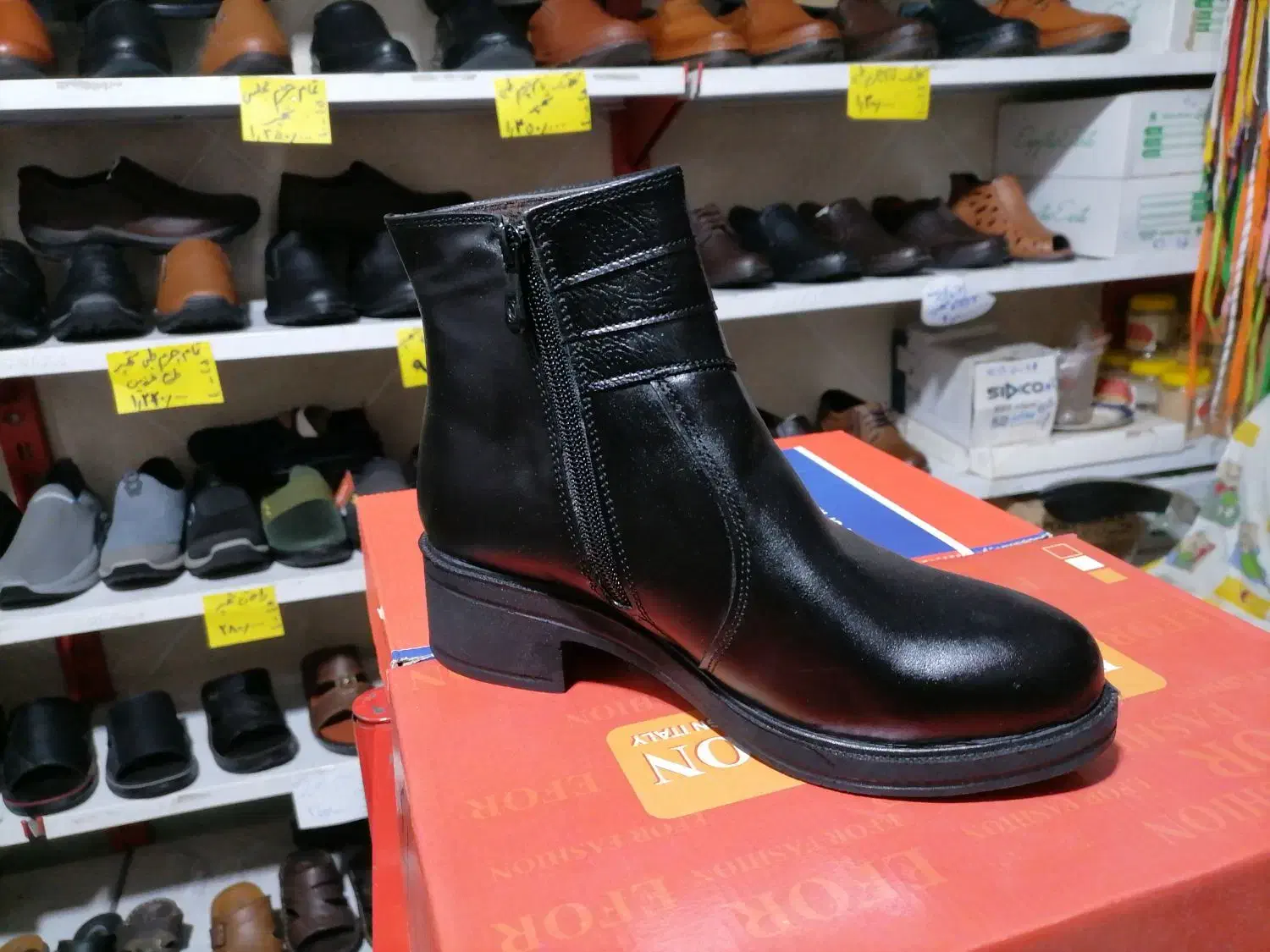 نیم بوت زنانه پالیزان|کیف، کفش، کمربند|قم, نیروگاه|دیوار