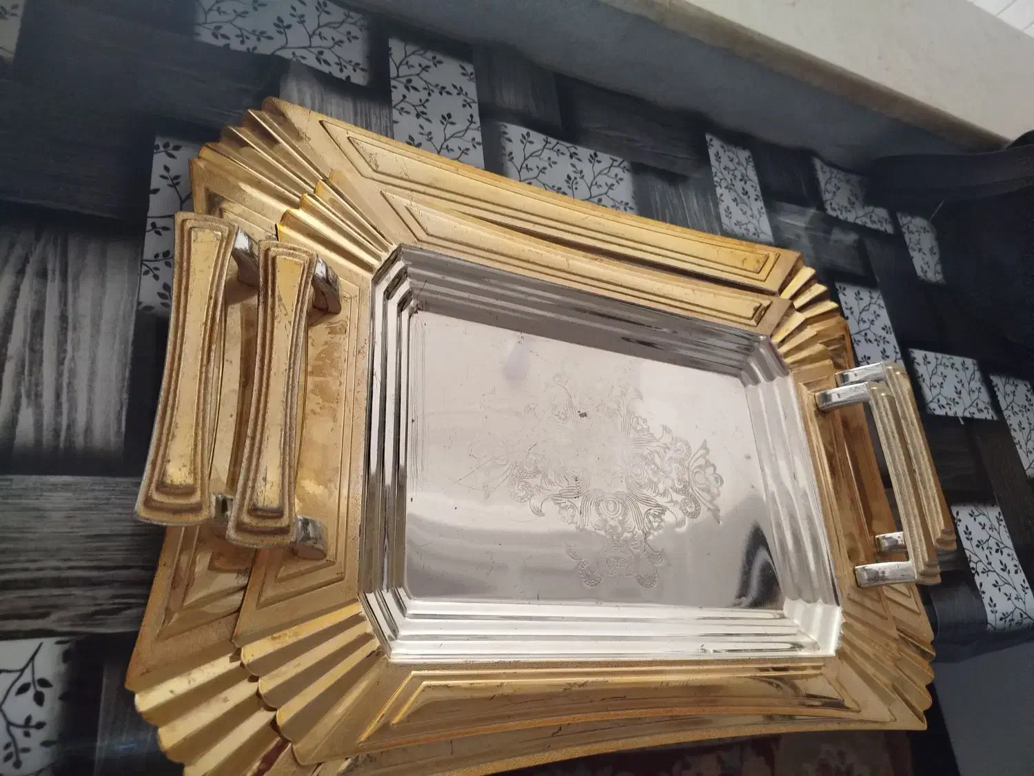 سینی ها استفاده شده سالم|ظروف سرو و پذیرایی|میبد, |دیوار