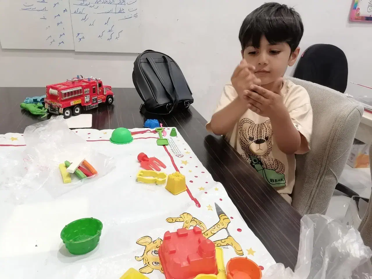 دوره کودک توانمند در قوچان(نقاشی ریاضی کاردستی و.)|خدمات آموزشی|قوچان, |دیوار