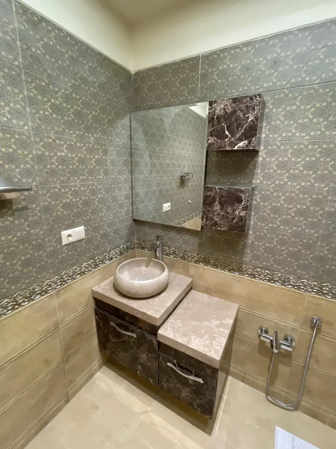 روشویی  ۹۰ سانت|لوازم سرویس بهداشتی|تهران, قیطریه|دیوار