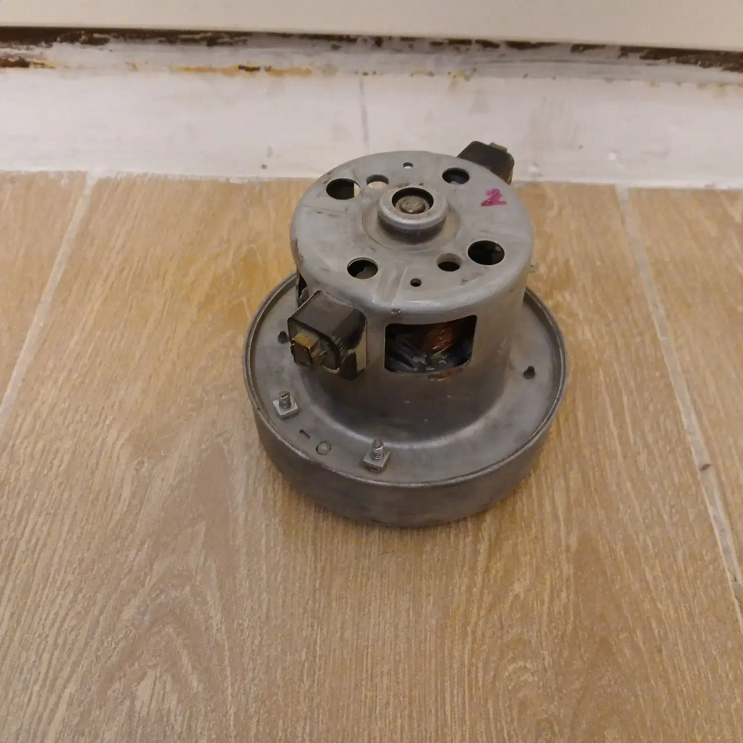 موتور جارو برقی اصلی|جاروبرقی، جارو شارژی، بخارشو|بجنورد, |دیوار