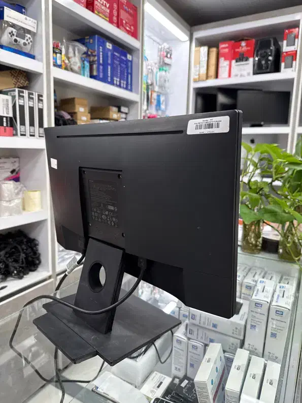 مانیتور ۲۰ اینچ led|قطعات و لوازم جانبی رایانه|خرم‌آباد, |دیوار