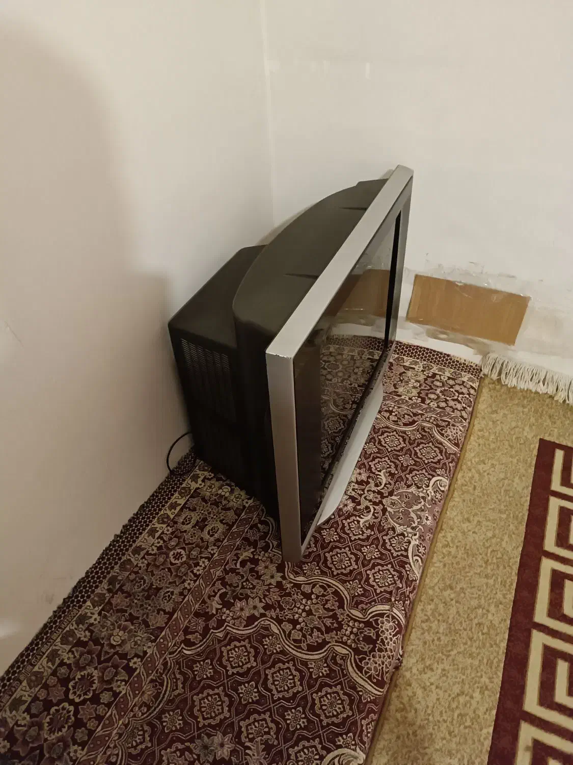 تلویزیون|تلویزیون و پروژکتور|گرگان, |دیوار