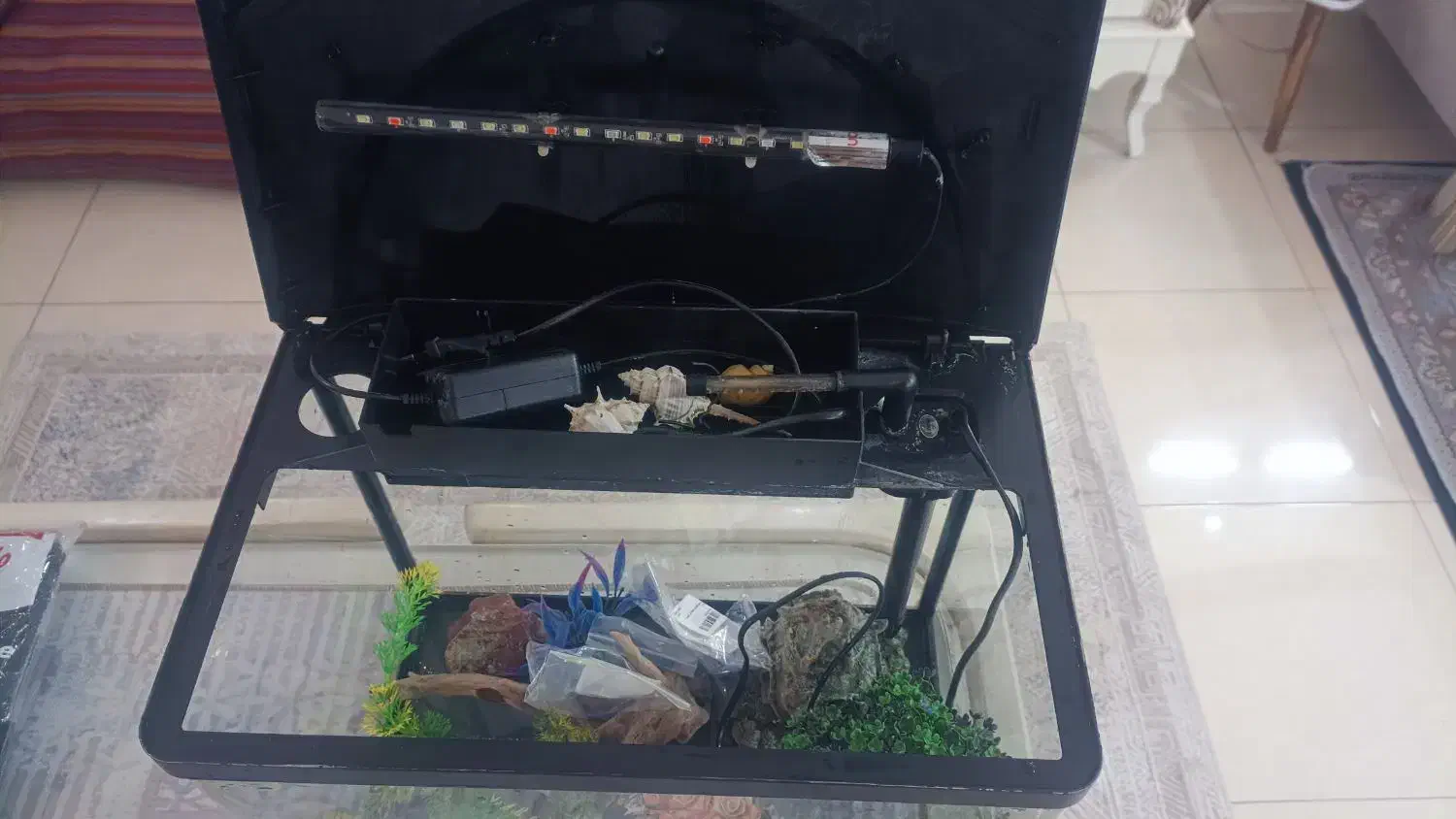 آکواریوم ماهیران با تجهیزات کامل|ماهی|اصفهان, شهرک میلاد|دیوار