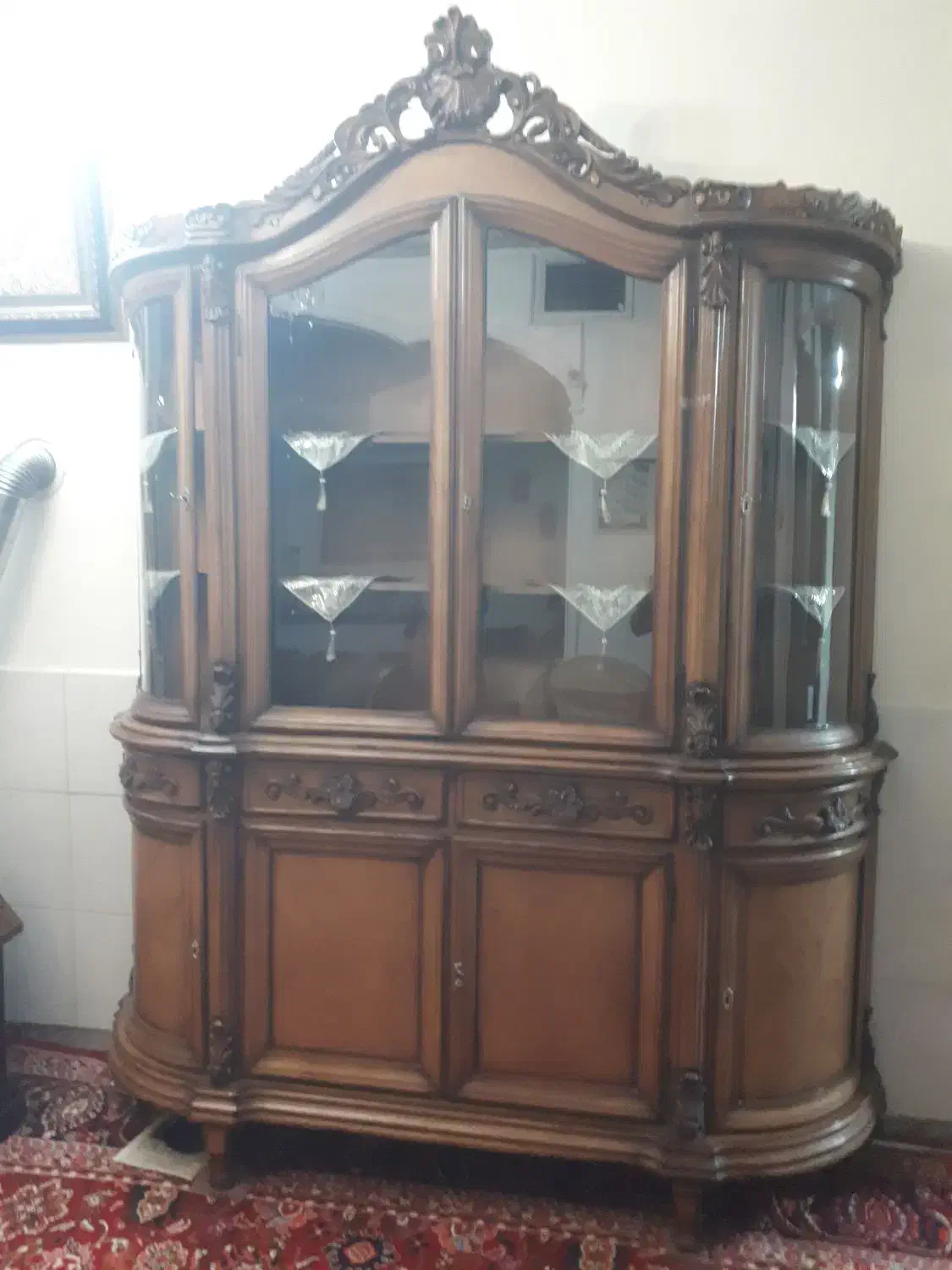 بوفه خیلی خیلی تمیز|بوفه، ویترین، کنسول|ملایر, |دیوار