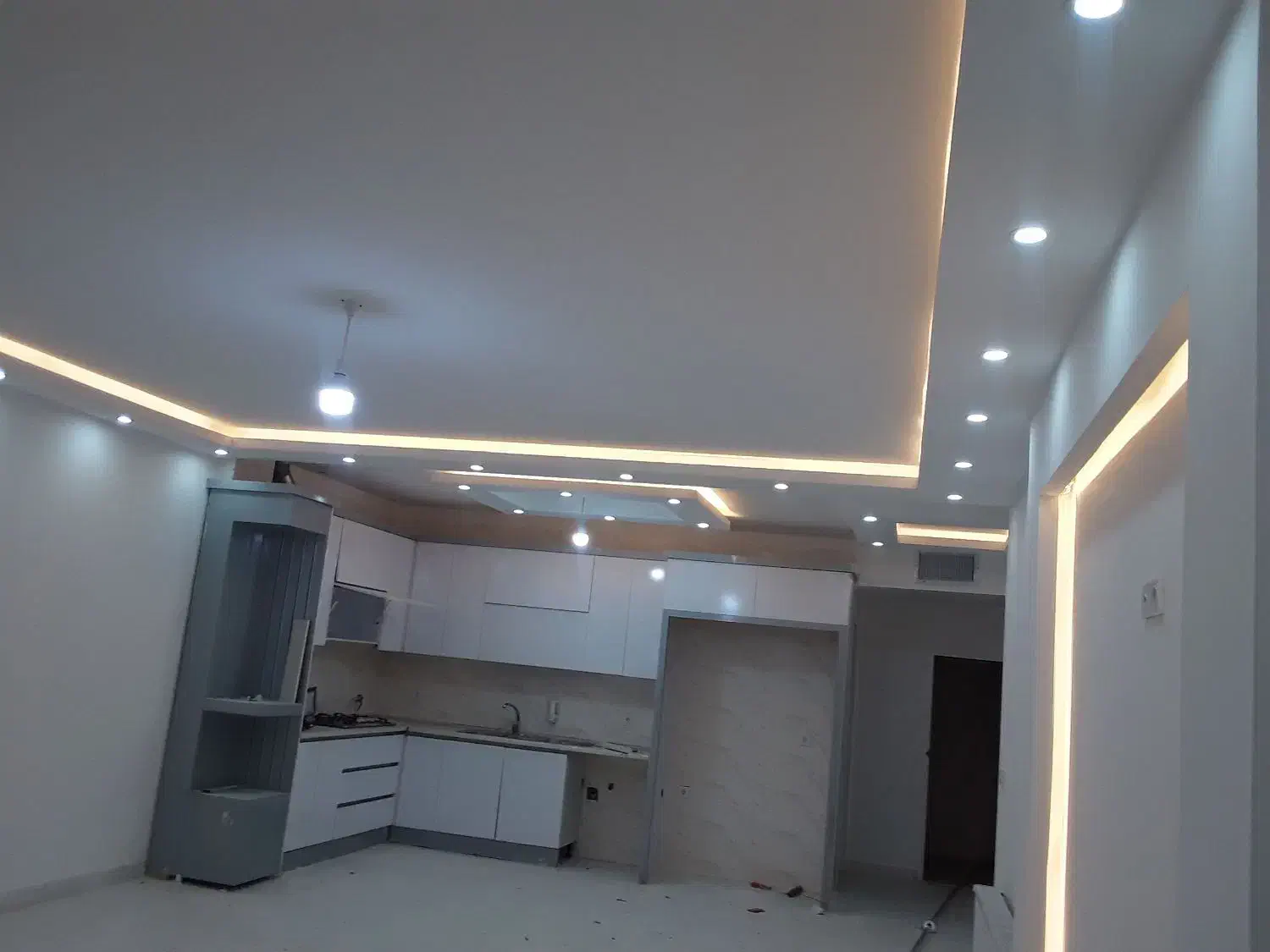 برقکار سیم کش خدمات برق ایفون تلفن مسکونی و تجاری|خدمات پیشه و مهارت|بیرجند, |دیوار