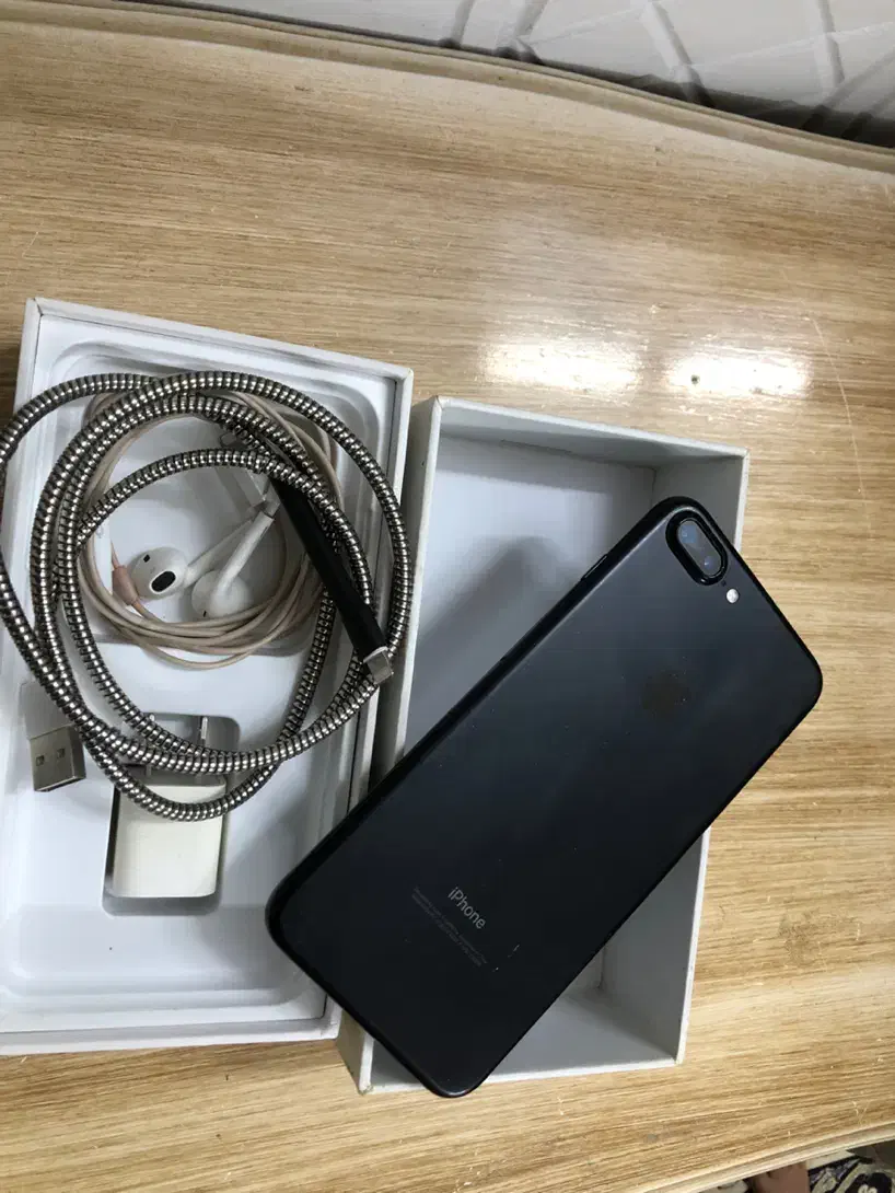 Iphone 7plas|موبایل|ری, فیروزآباد|دیوار