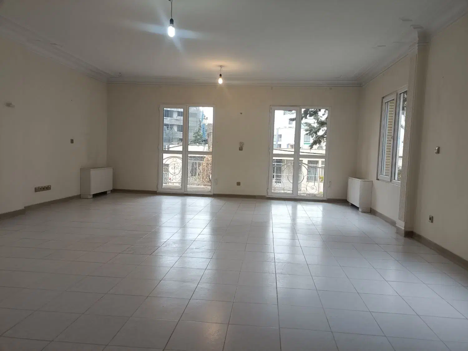 فرمانیه شرقی مهماندوست ۲۰۰ متر چندساله