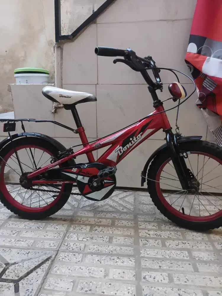 دوچرخه ۱۶|دوچرخه، اسکیت، اسکوتر|قدس, شهر‌قدس|دیوار