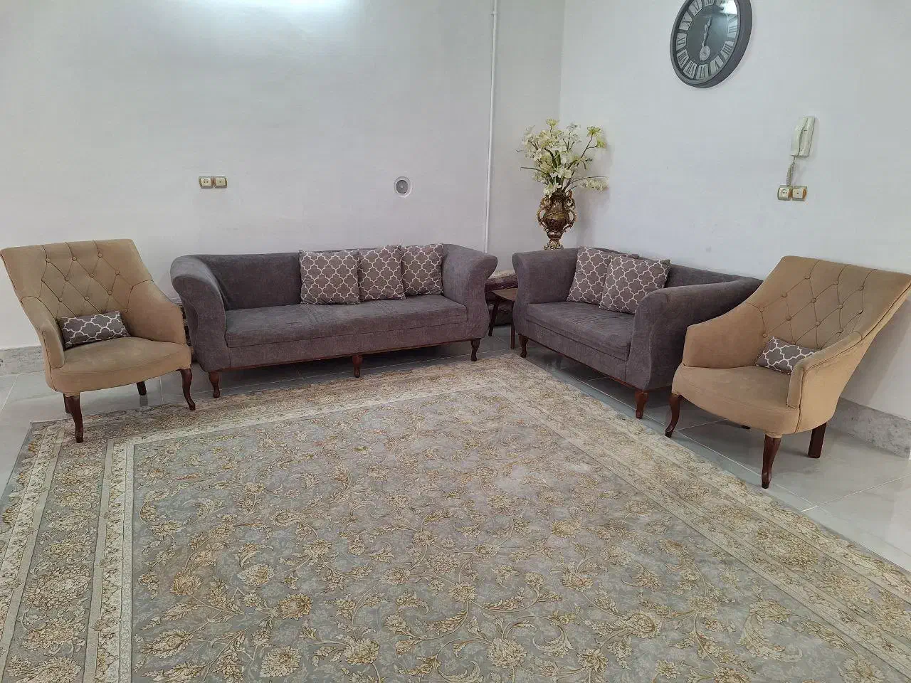 مبل ۷ نفره راحتی|مبلمان خانگی و میز عسلی|گلبهار, شهر جدید گلبهار|دیوار