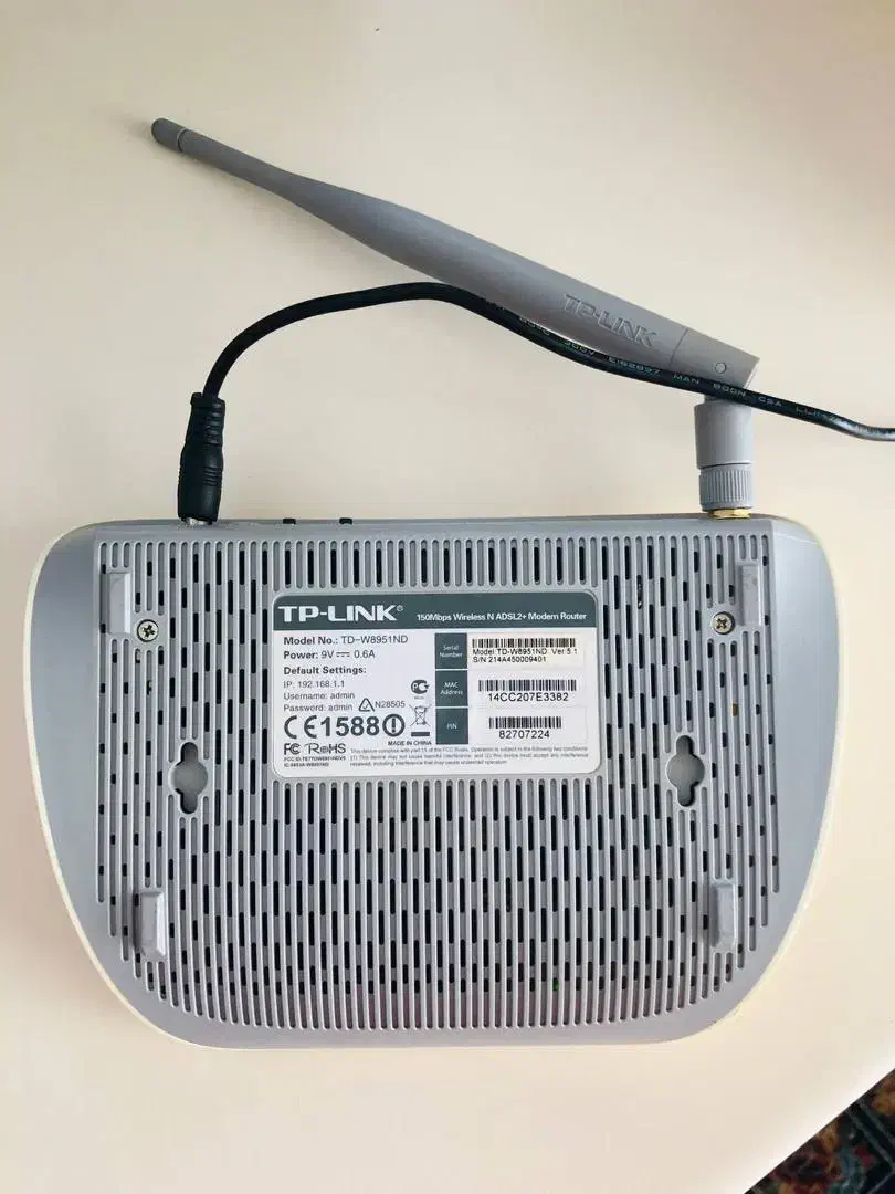 مودم کاملا سالم و تمیز|مودم و تجهیزات شبکه|لاهیجان, انقلاب|دیوار