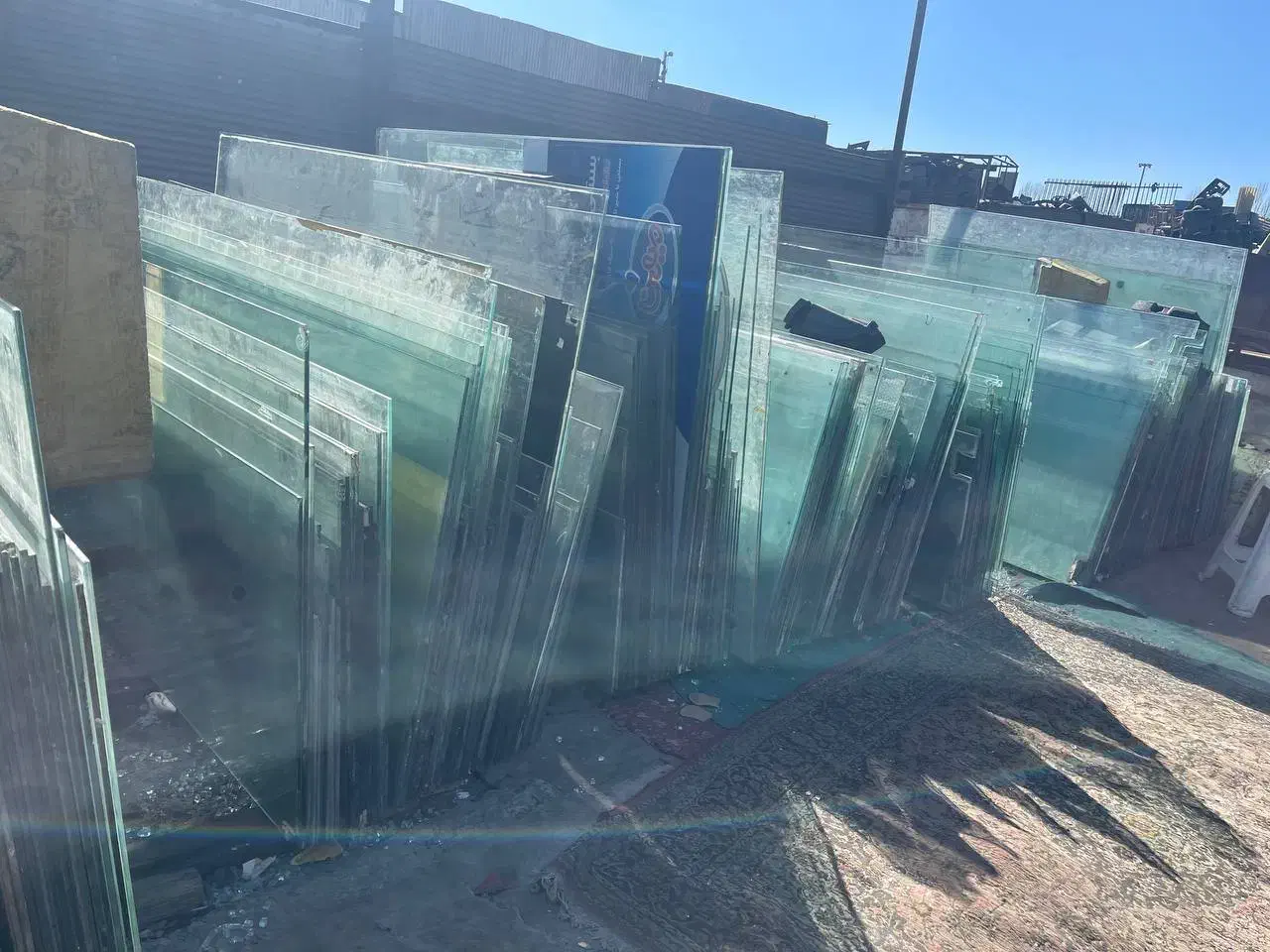 شیشه میرال دست دوم سکوریت|خدمات پیشه و مهارت|تهران, یاخجی آباد|دیوار