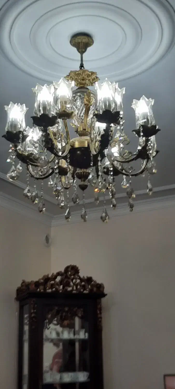 لوستر ۸ شاخه ۱۲ لاله برنج|لوستر و چراغ آویز|تهران, هفده شهریور|دیوار