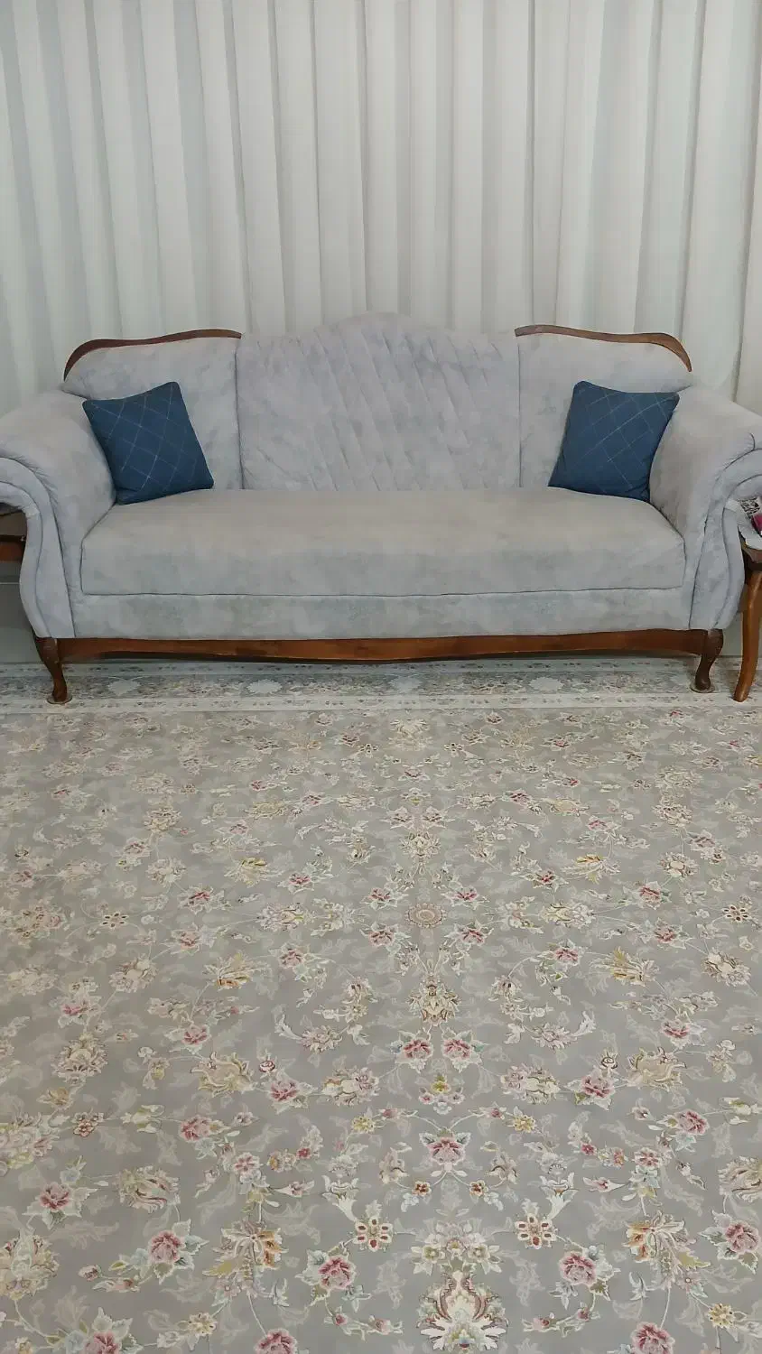 مبل ۸ نفره دوتا سه نفره ودوتا تک|مبلمان خانگی و میز عسلی|مشهد, توس (بلوار توس)|دیوار