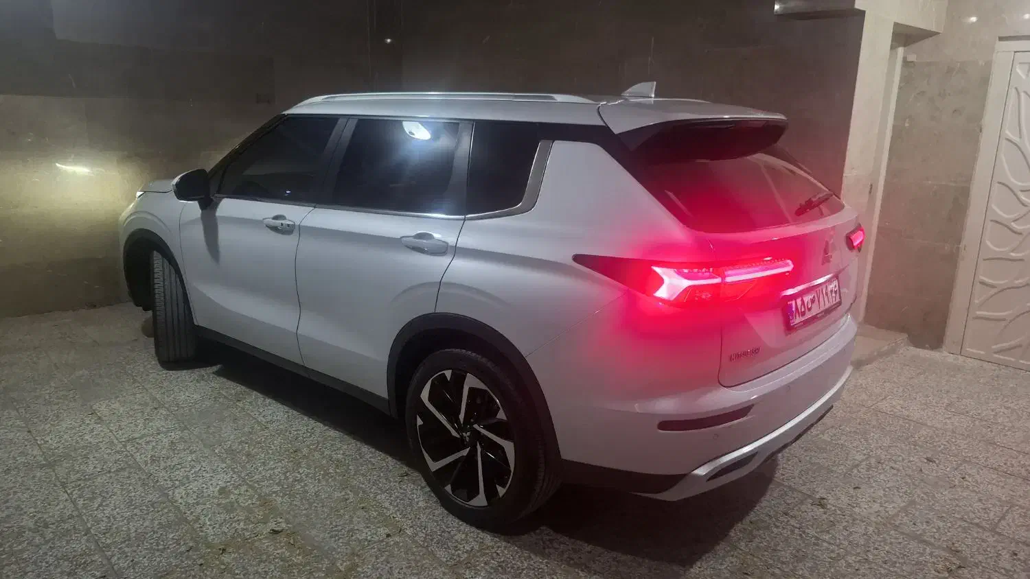 میتسوبشی اوتلندر اچ لاین دودف|خودرو سواری و وانت|مشهد, الهیه|دیوار