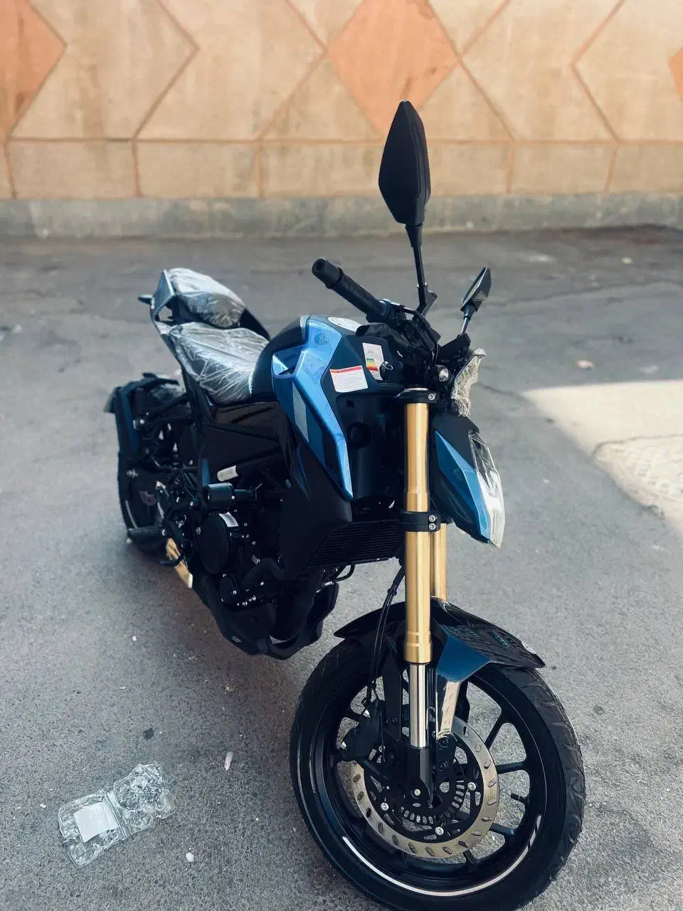 بنلی kn250|موتورسیکلت|بروجرد, |دیوار