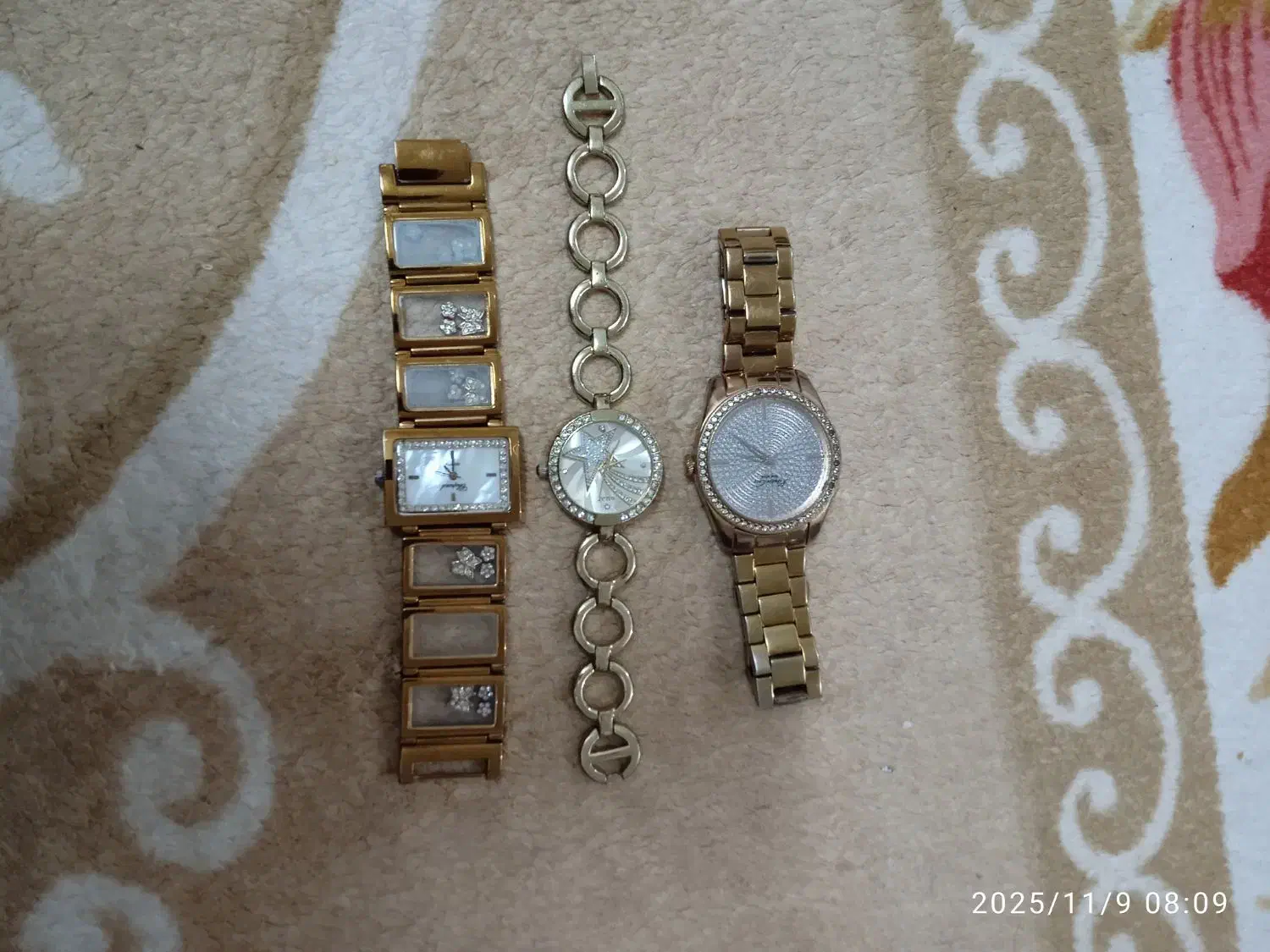 ساعت مچی|ساعت|قم, ولیعصر|دیوار