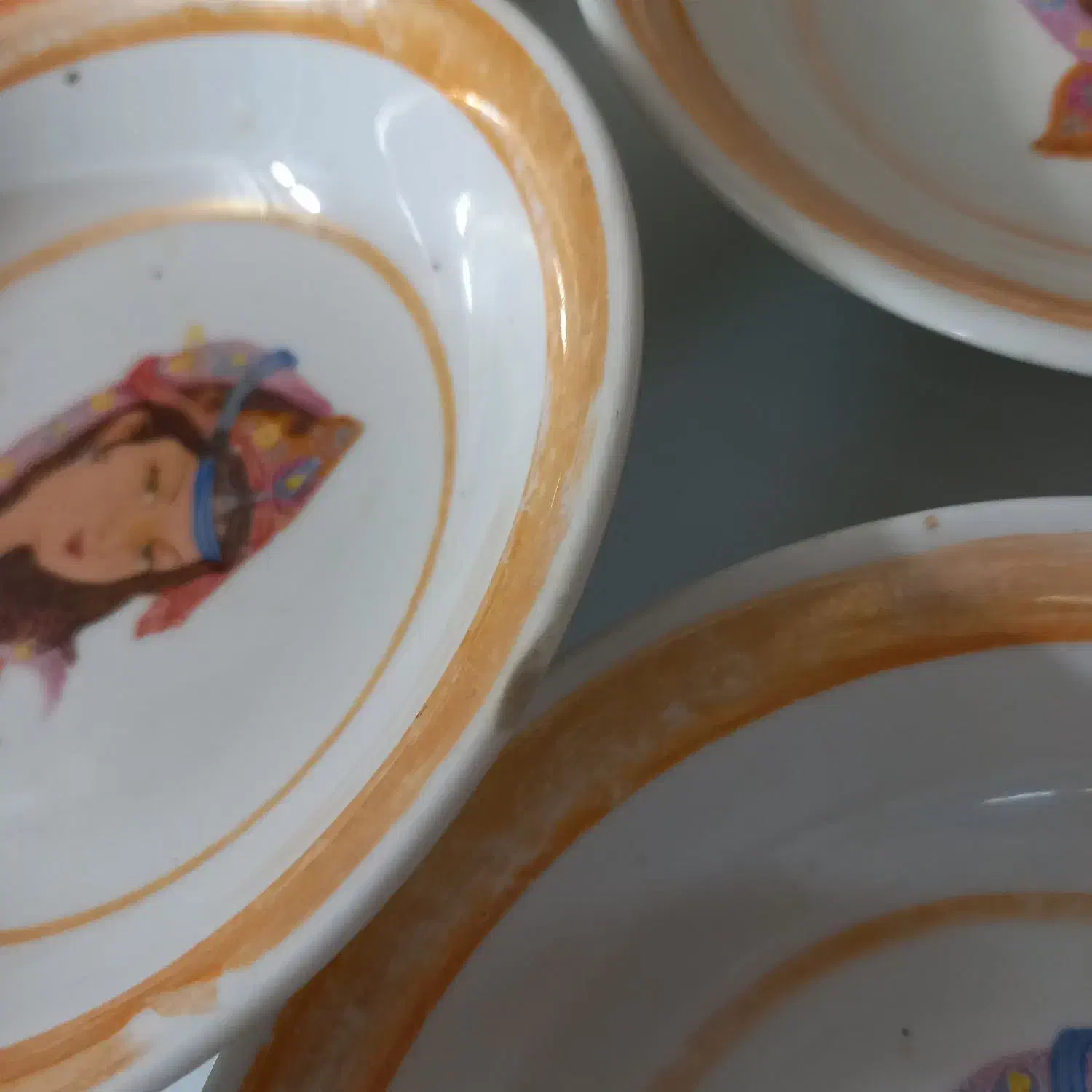 پیاله و زیر سیگاری استیل|کلکسیون اشیاء عتیقه|قم, انسجام|دیوار