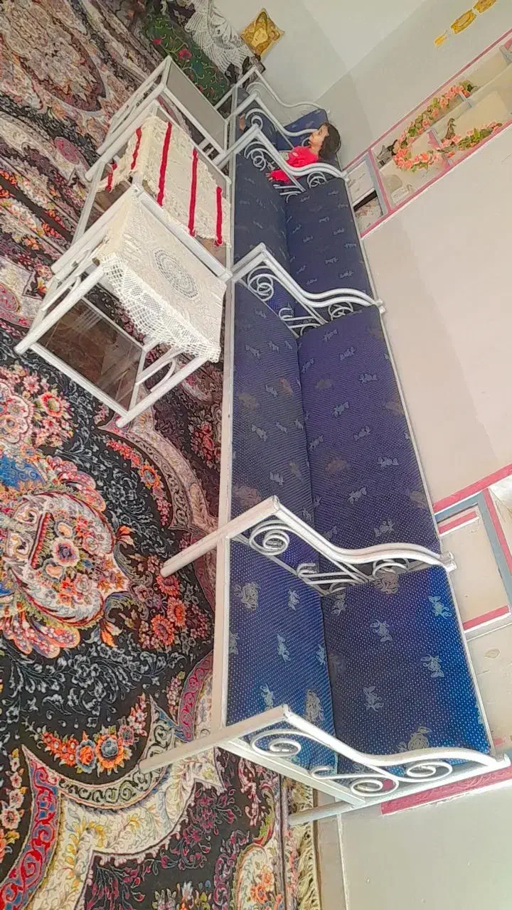 مبل فلزی ۹ نفره قیمت ۴۵۰۰|مبلمان خانگی و میز عسلی|بیرجند, |دیوار