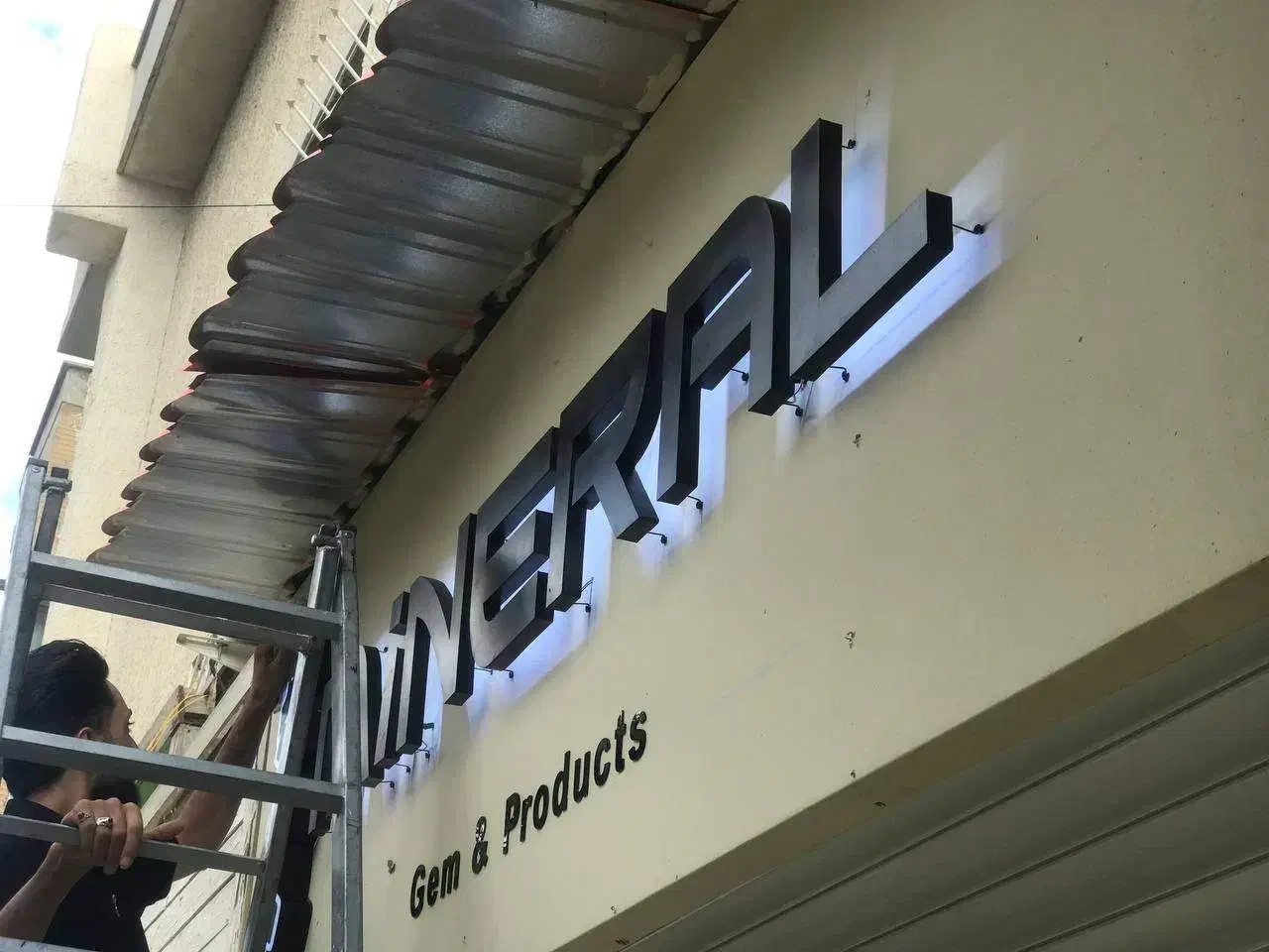 تابلو ساز اقساطی نئون ضمانتی کامپوزیت قیمت کارگاهی|خدمات پیشه و مهارت|مشهد, هنرستان|دیوار