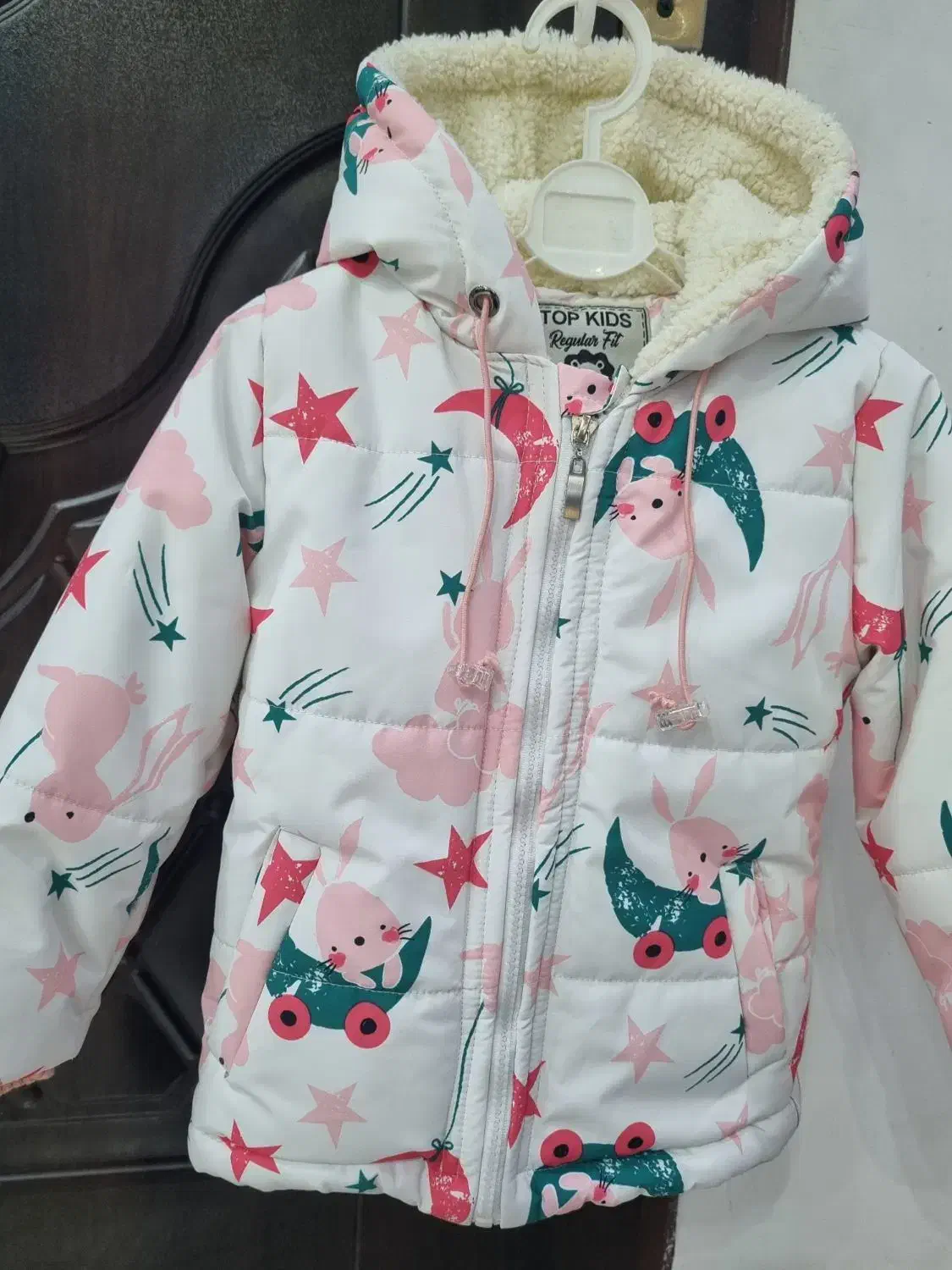 کاپشن اعلی نو تن نخورده زیر 3 سال|کفش و لباس بچه|رشت, گلزاران|دیوار