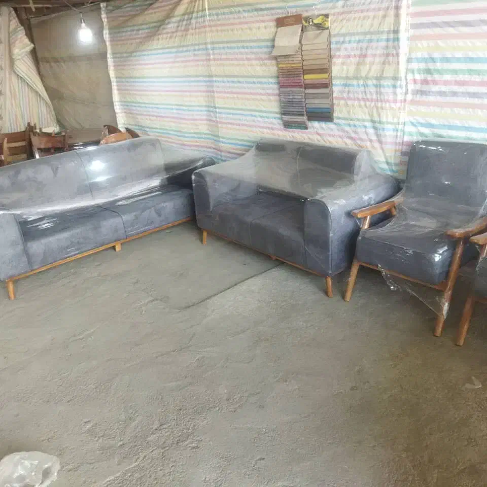 مبل|مبلمان خانگی و میز عسلی|نجف‌آباد, یزدانشهر|دیوار