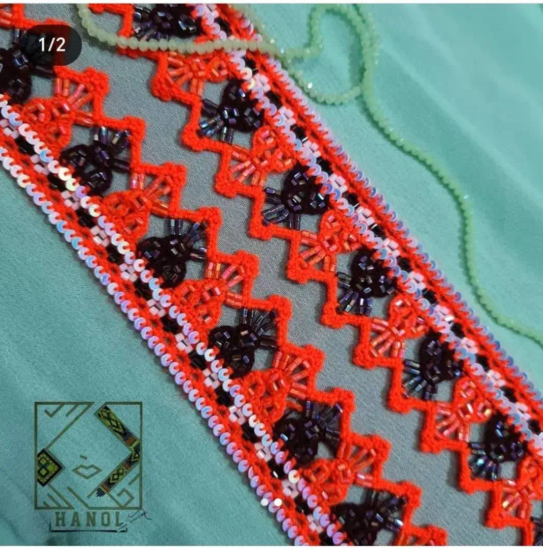 کریشی پذیرفته میشود|لباس|سراوان, |دیوار