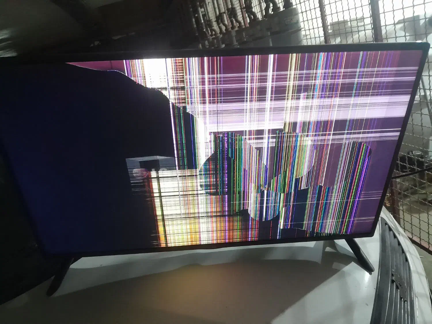 تلوزیون صفحه شکسته|تلویزیون و پروژکتور|اندیمشک, |دیوار