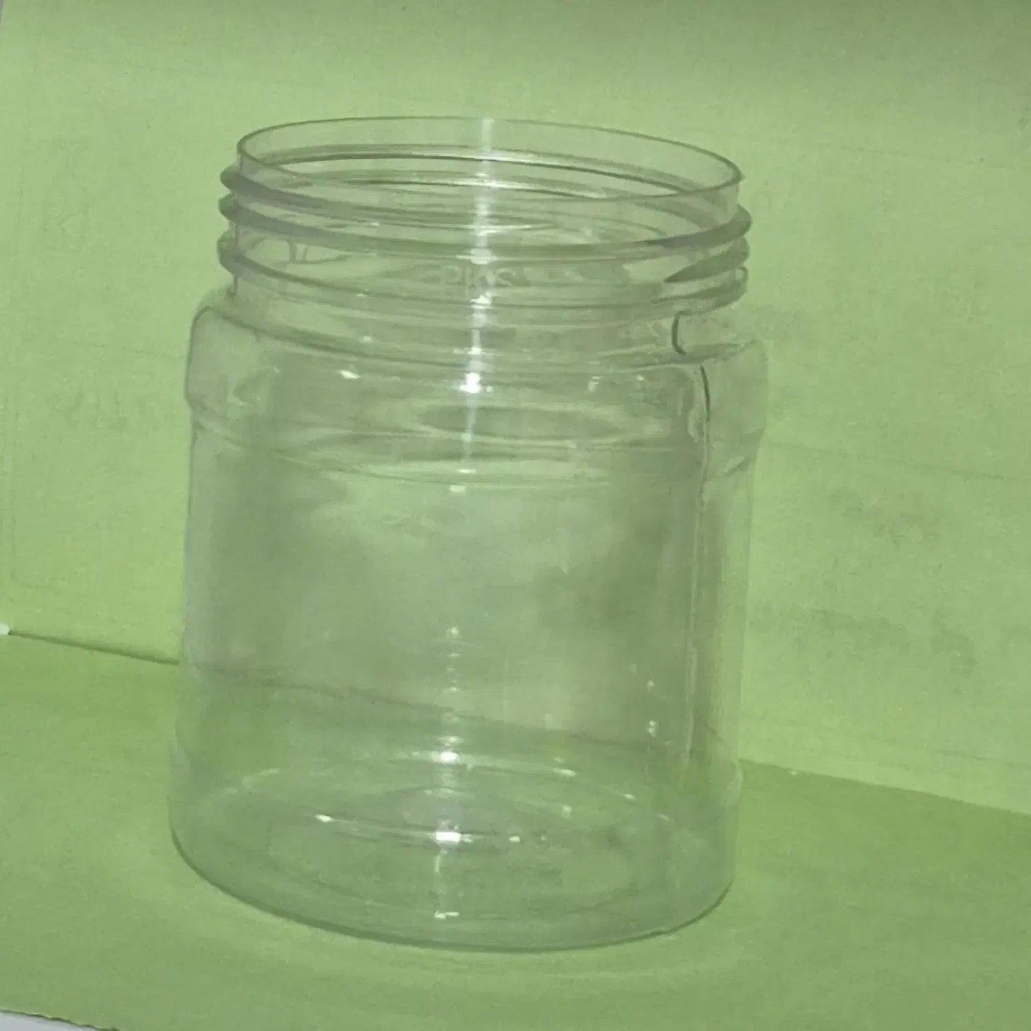 ظرف پت پلاستیکی شفاف نیم لیتری|ظروف نگهدارنده، پلاستیکی، یکبارمصرف|اصفهان, عقیق|دیوار