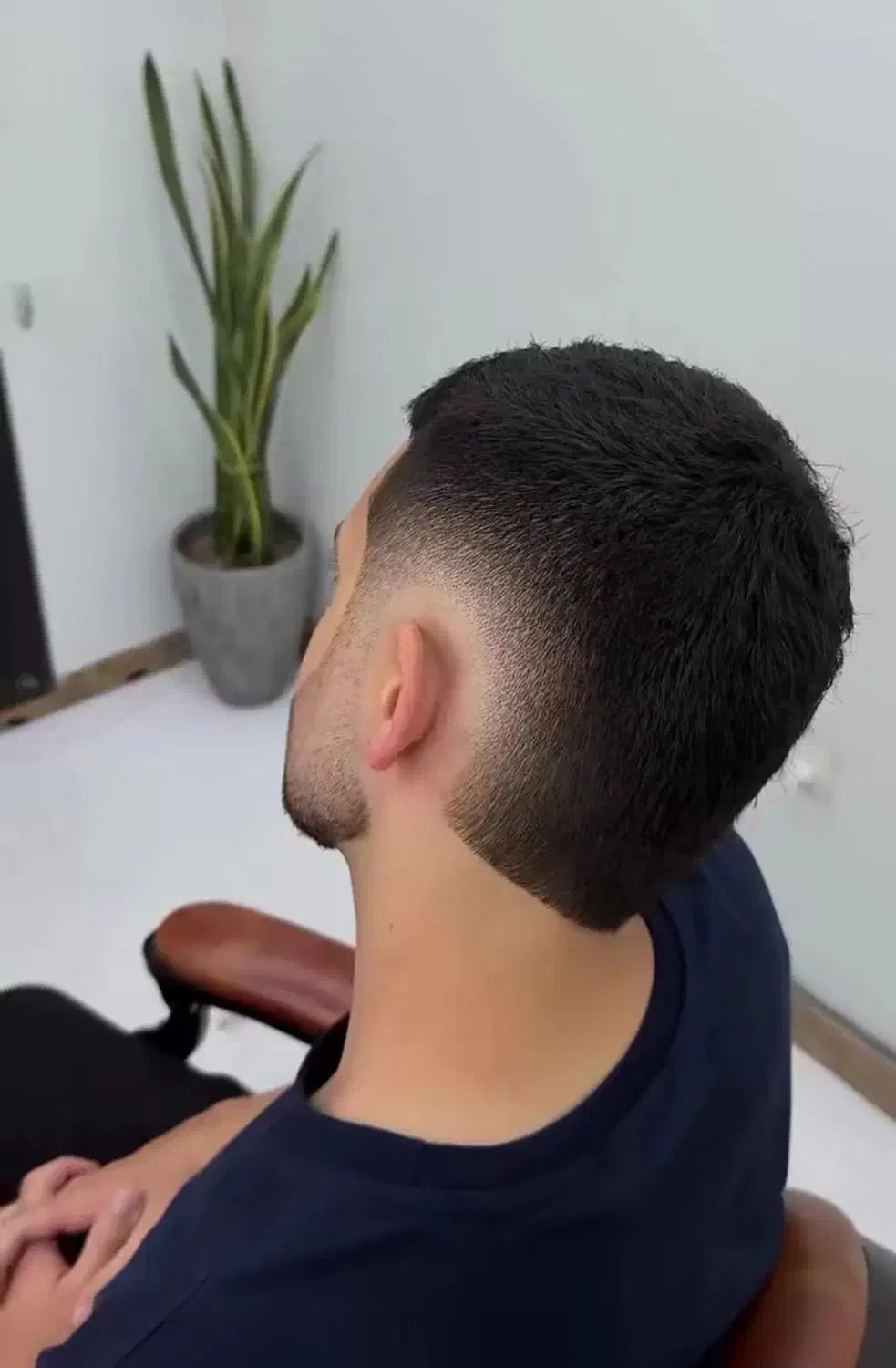 اصلاح و خدمات زیبایی در منزل|خدمات آرایشگری و زیبایی|رشت, گلسار|دیوار