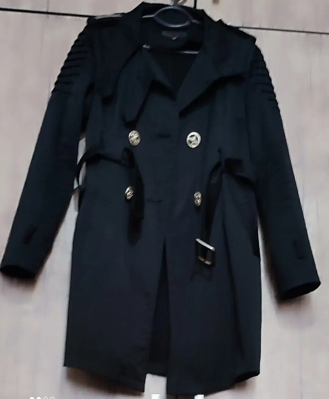 لباس|مبلمان خانگی و میز عسلی|منجیل, |دیوار