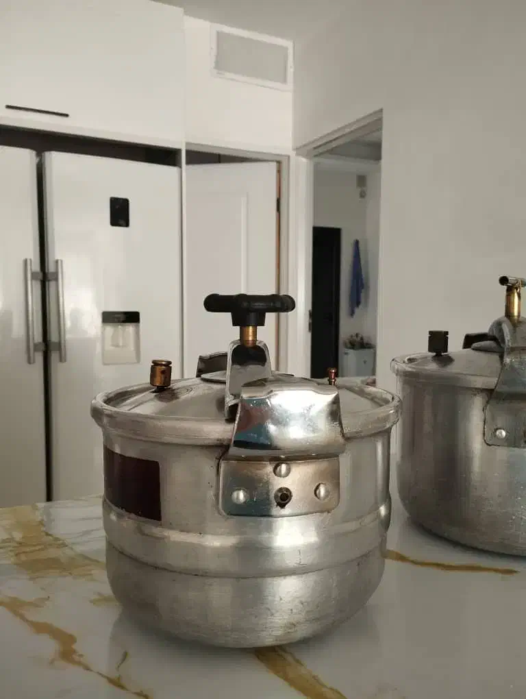 زودپز|ظروف پخت‌وپز|تاکستان, |دیوار