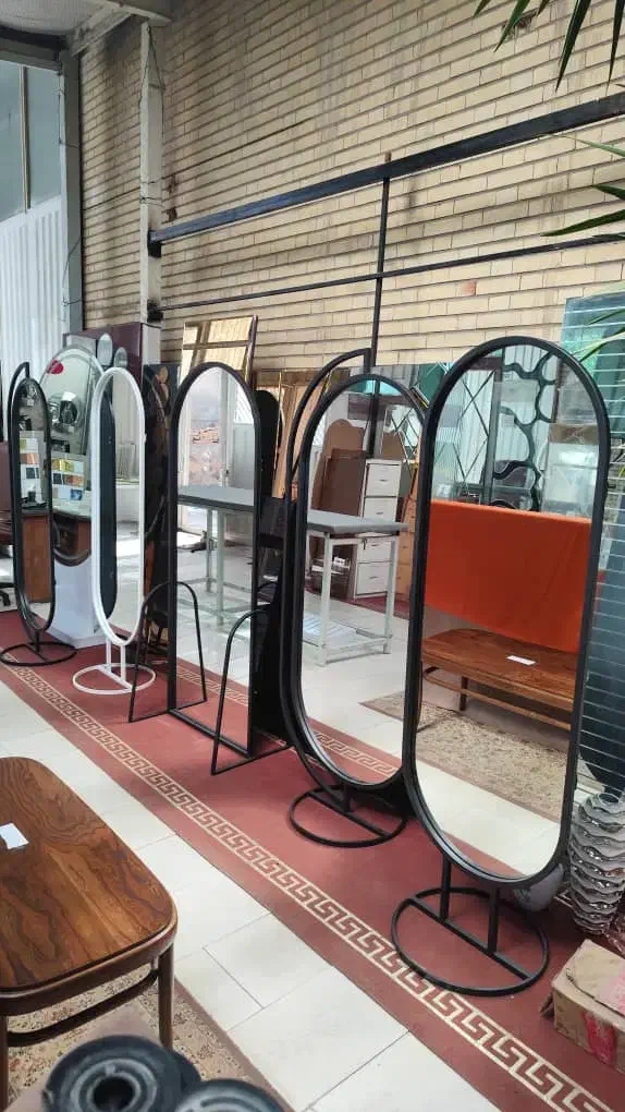 آینه ایستاده|آینه|تبریز, |دیوار