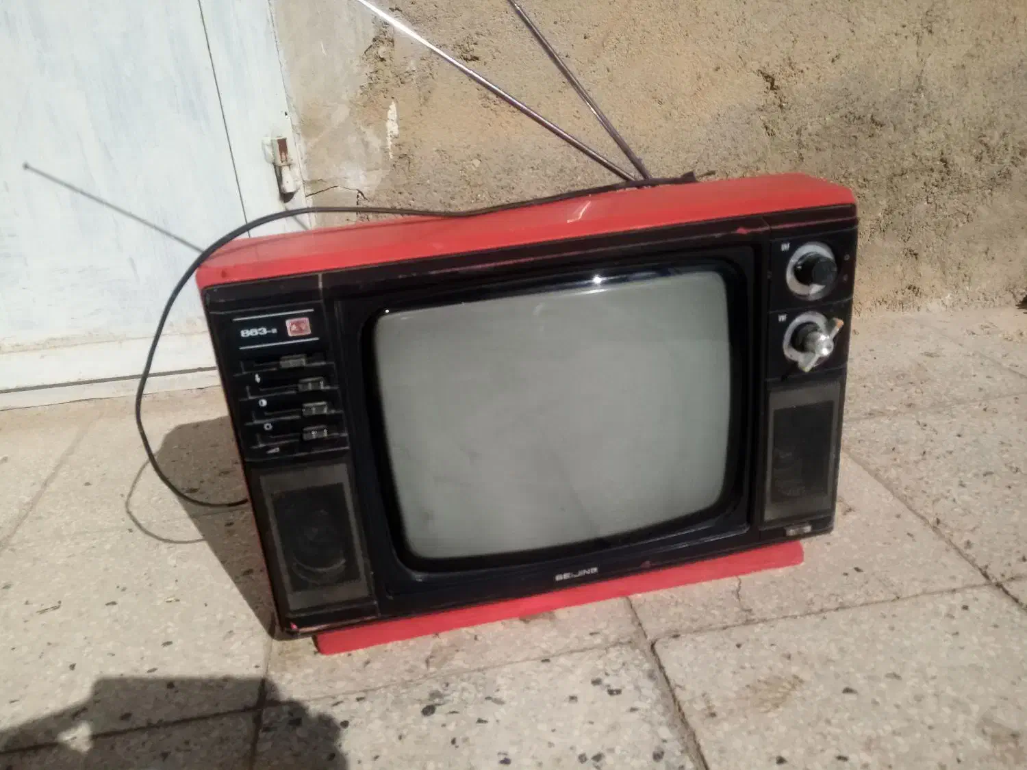 تلویزیون بیجینگ سیاسفید|تلویزیون و پروژکتور|کاشمر, |دیوار