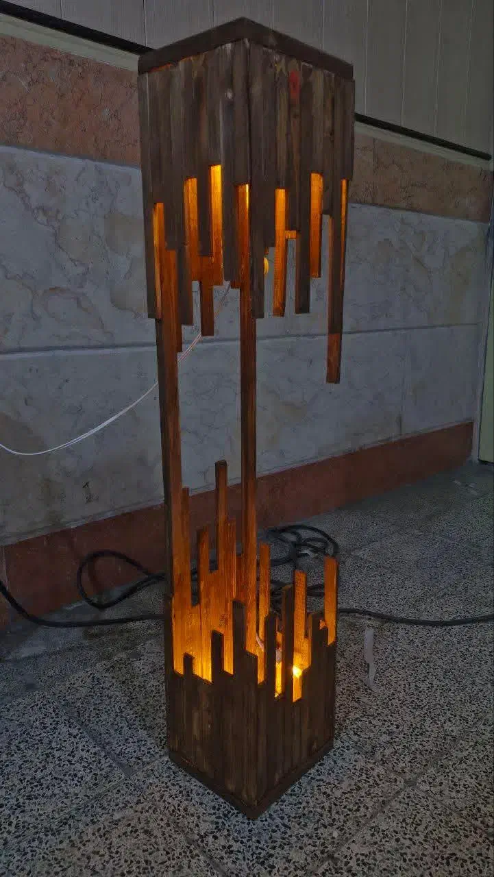 آباژور ایستاده|چراغ خواب و آباژور|قدس, شهرقدس|دیوار